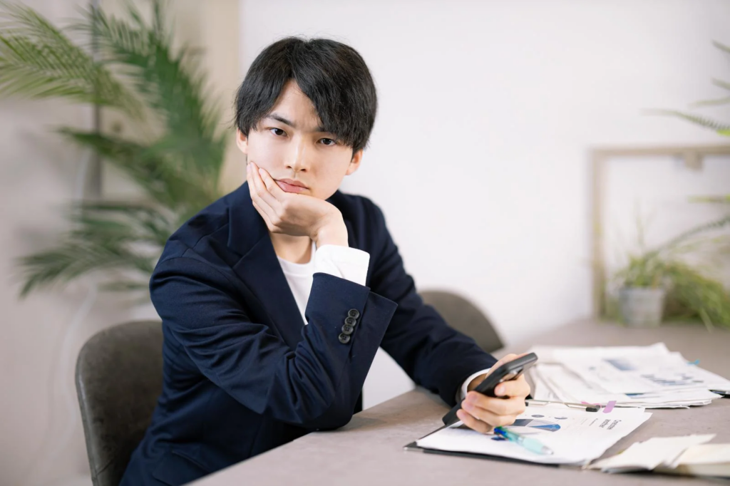 質問がある男性の画像