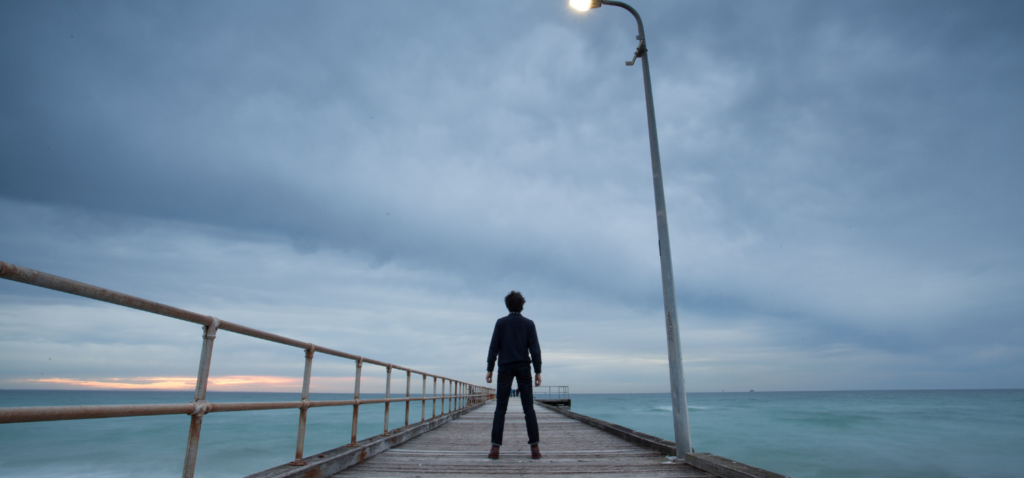 孤立をイメージする画像